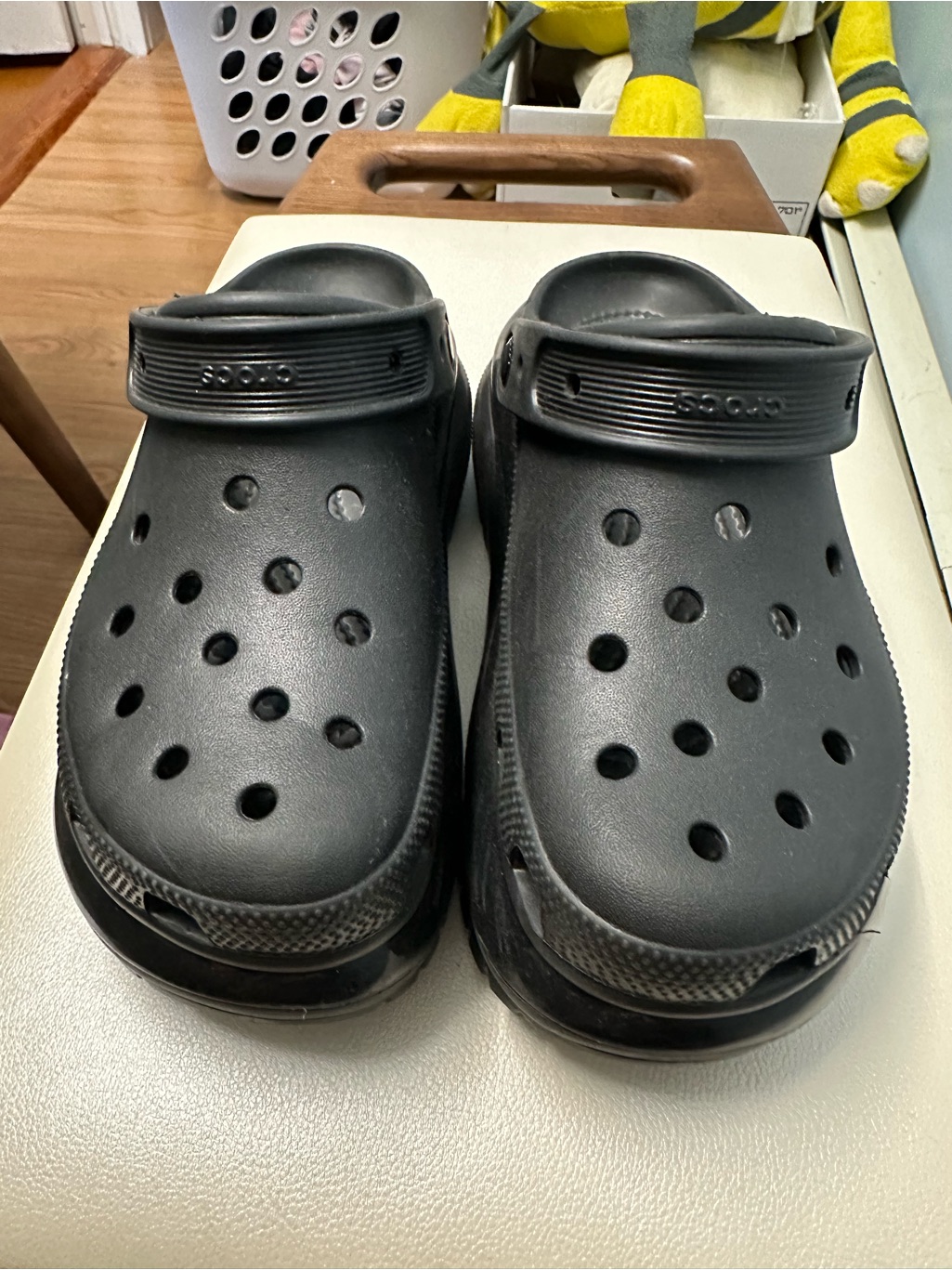 Crocs Unisex Adult Mega Crush Clogs